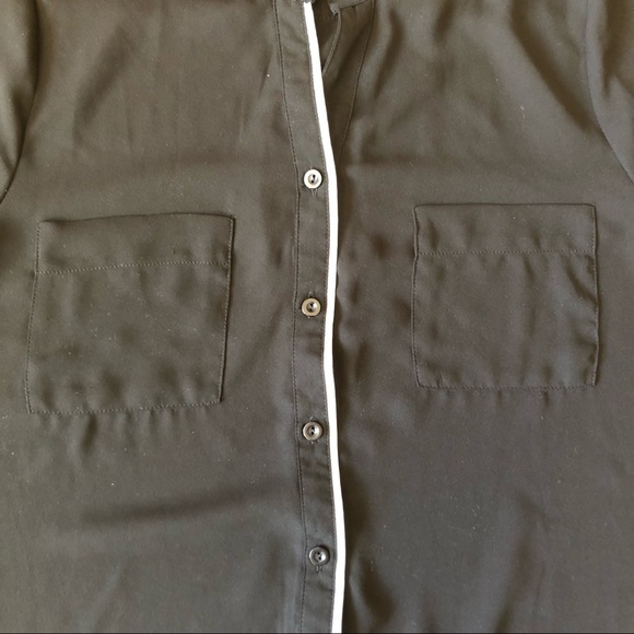 NWOT Monteau White Accent Long Sleeve Button Up - Picture 3 of 15